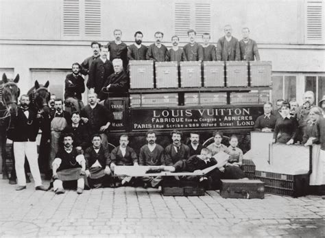 louis vuitton dans le monde|louis vuitton co founder.